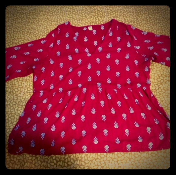 3/4 sleeve crimson red top - Picture 1 of 3